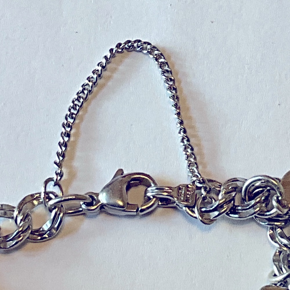 Sterling Silver James Avery 12 Charm Bracelet with Various Retired Charms - Picture 9 of 16